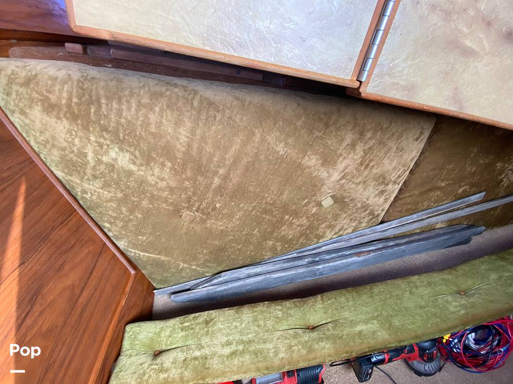Slide: The Image of Sea Ray 245 Sundancer 1982 - 8642444