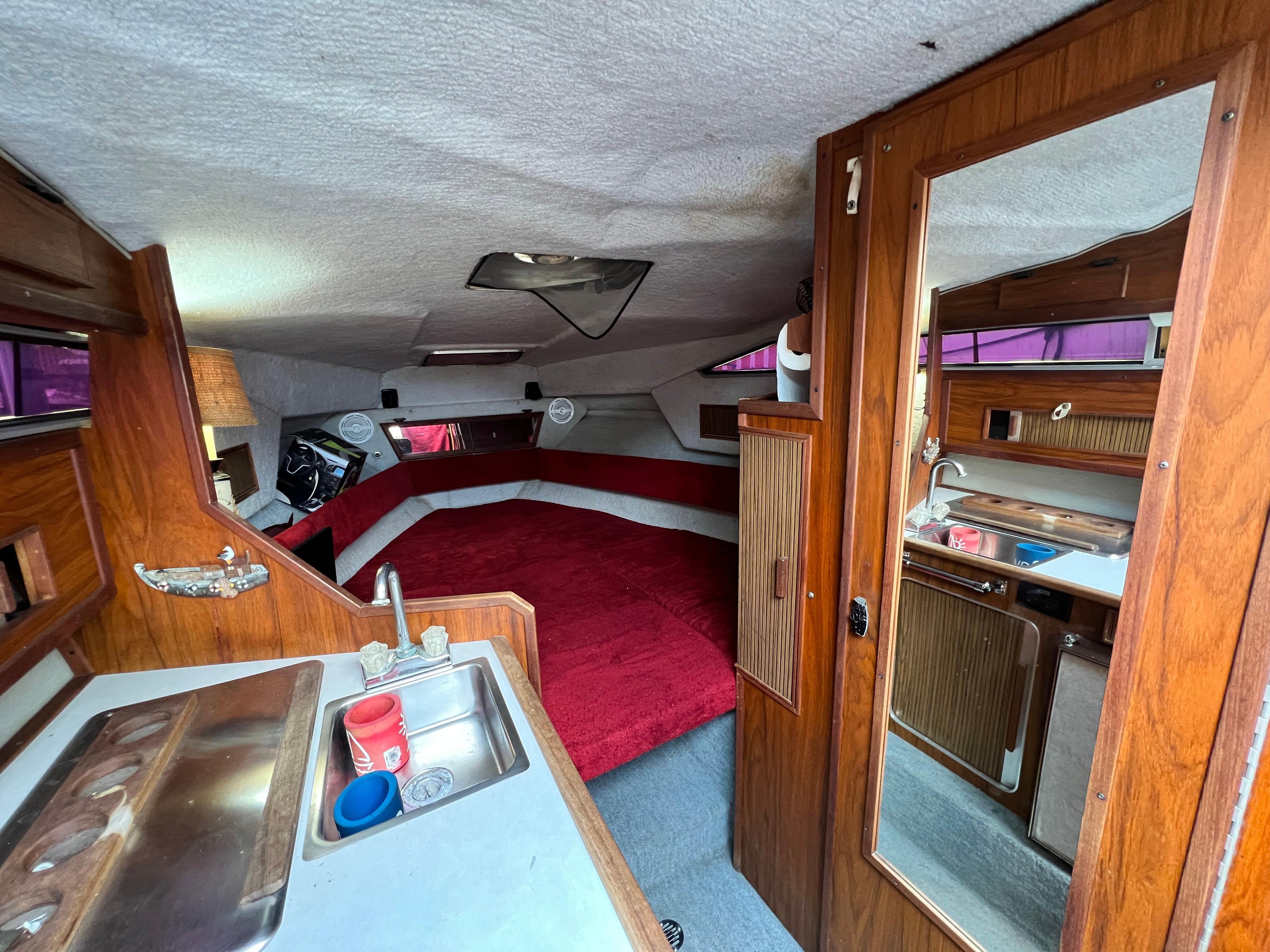 Slide: The Image of Sea Ray 245 Sundancer 1984 - 8