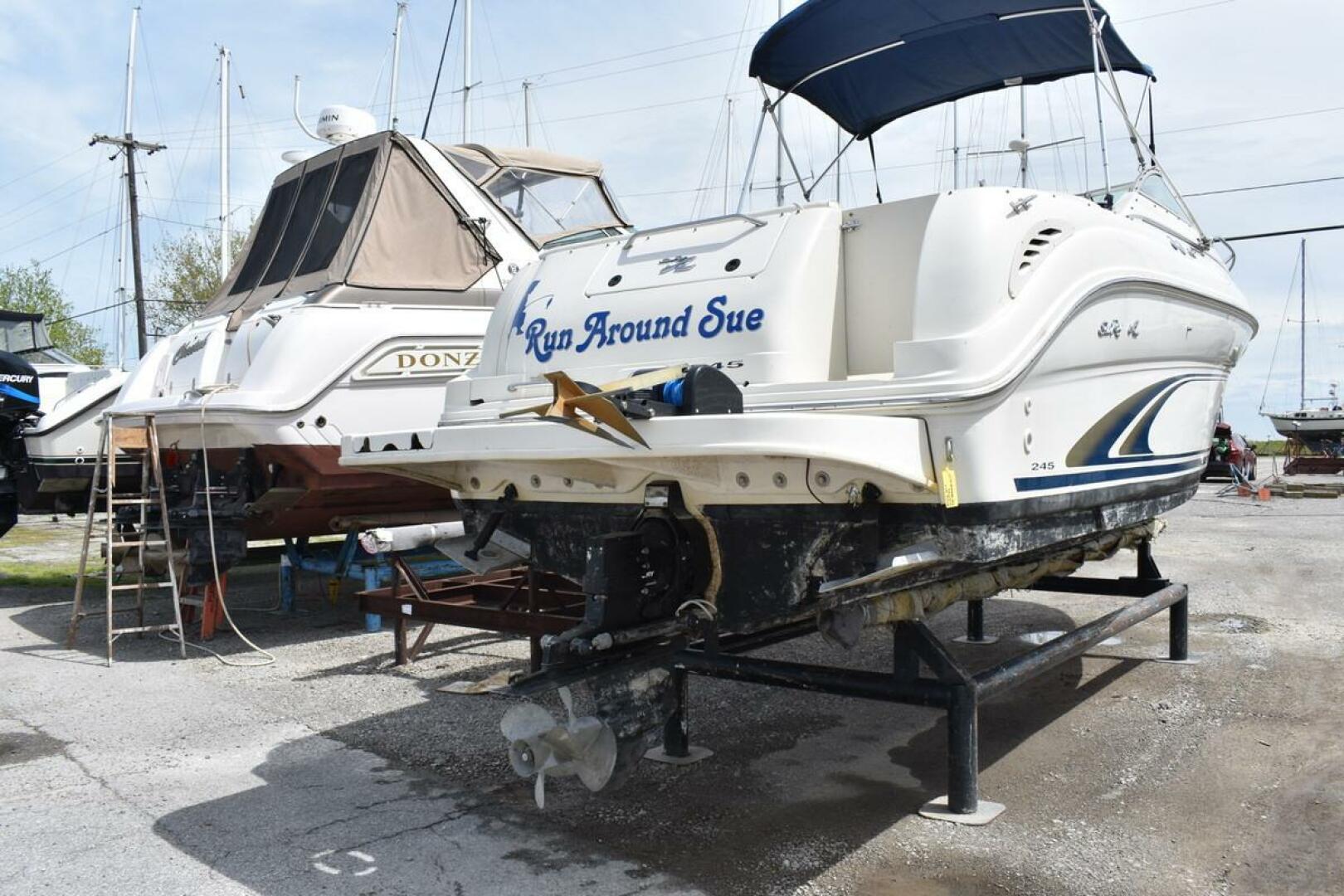 Slide: The Image of Sea Ray 245 Weekender 2000 - 5315555