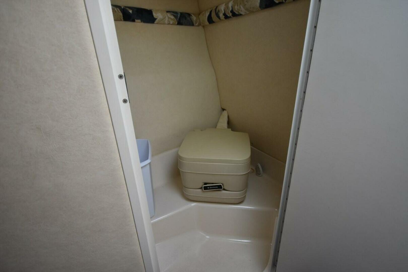 Slide: The Image of Sea Ray 245 Weekender 2000 - 5315575