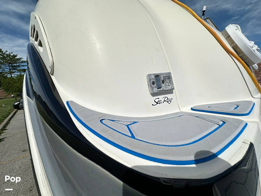 Slide: The Image of Sea Ray 245 Weekender 2001 - 18