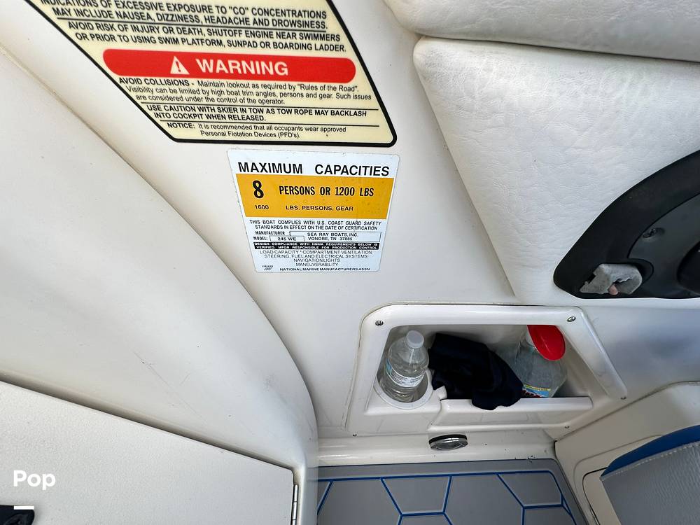 Slide: The Image of Sea Ray 245 Weekender 2001 - 47