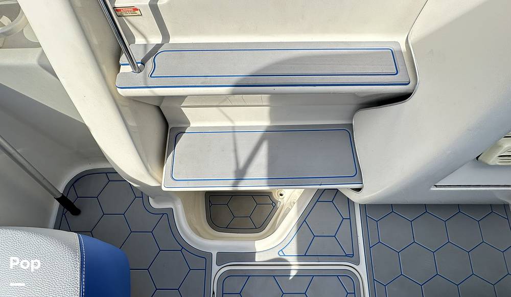 Slide: The Image of Sea Ray 245 Weekender 2001 - 53