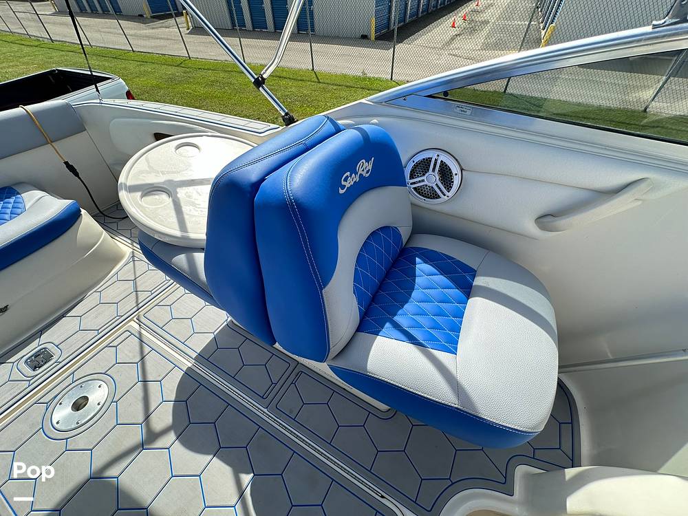Slide: The Image of Sea Ray 245 Weekender 2001 - 55