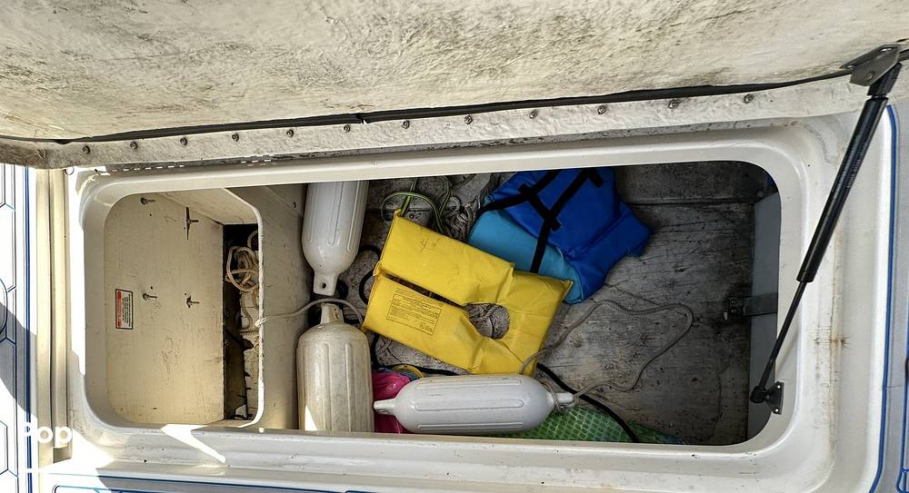 Slide: The Image of Sea Ray 245 Weekender 2001 - 68