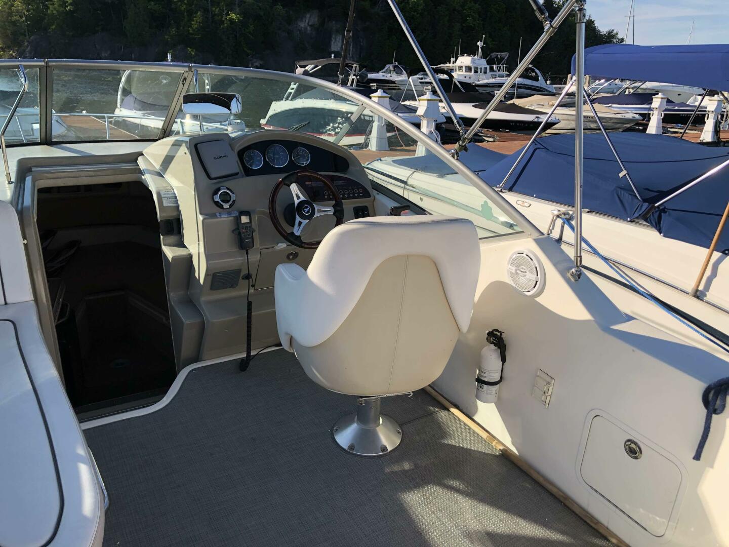 Slide: The Image of Sea Ray 25 2011 - 5503735