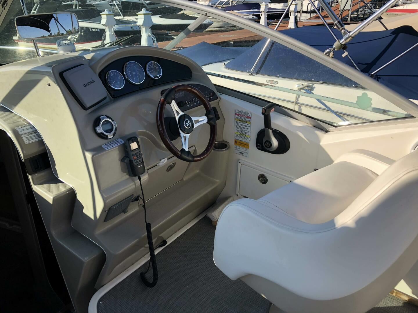 Slide: The Image of Sea Ray 25 2011 - 5503737