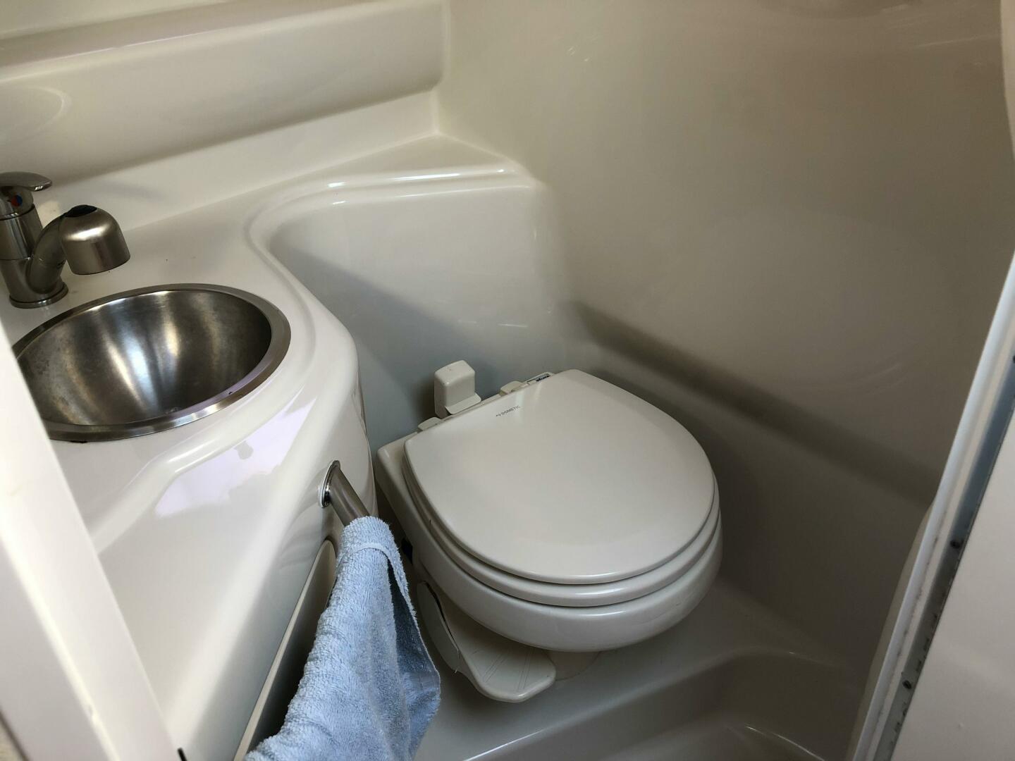 Slide: The Image of Sea Ray 25 2011 - 5503749