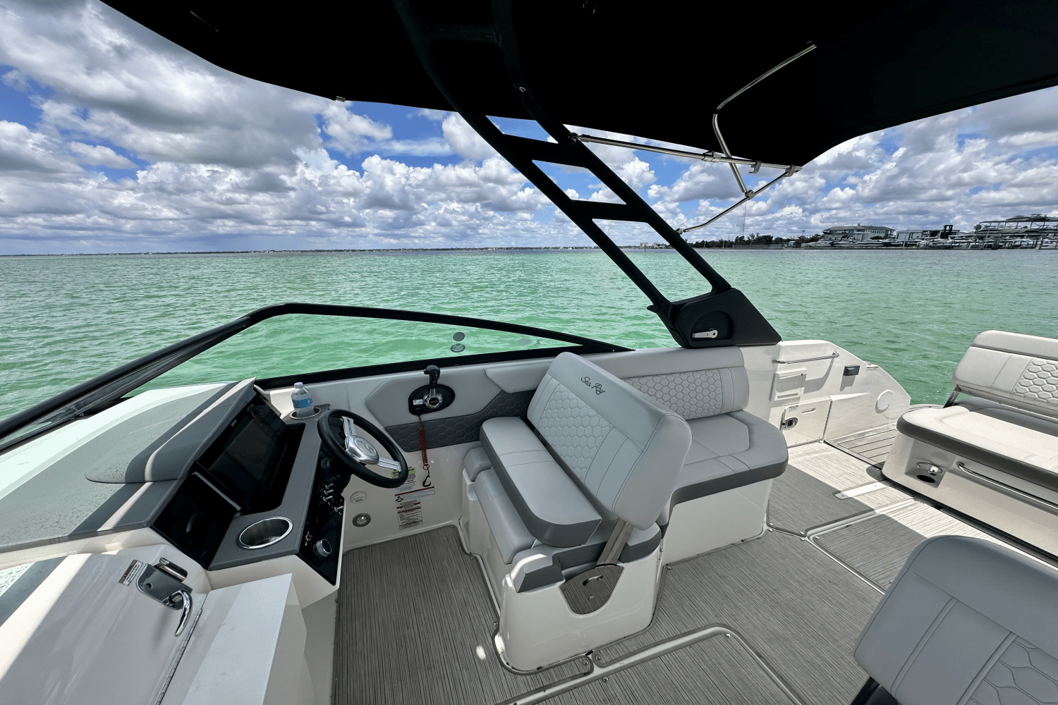 Slide: The Image of Sea Ray 250 SD-OB 2022 - 11