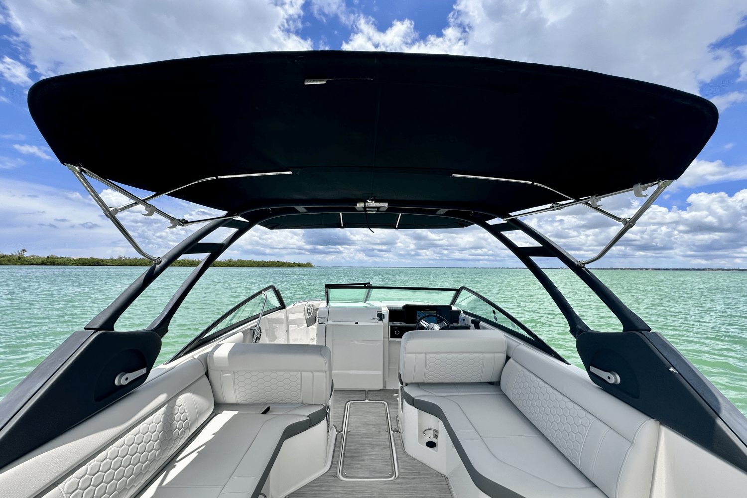 Slide: The Image of Sea Ray 250 SD-OB 2022 - 15