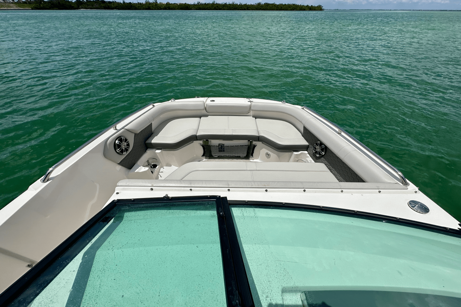 Slide: The Image of Sea Ray 250 SD-OB 2022 - 22