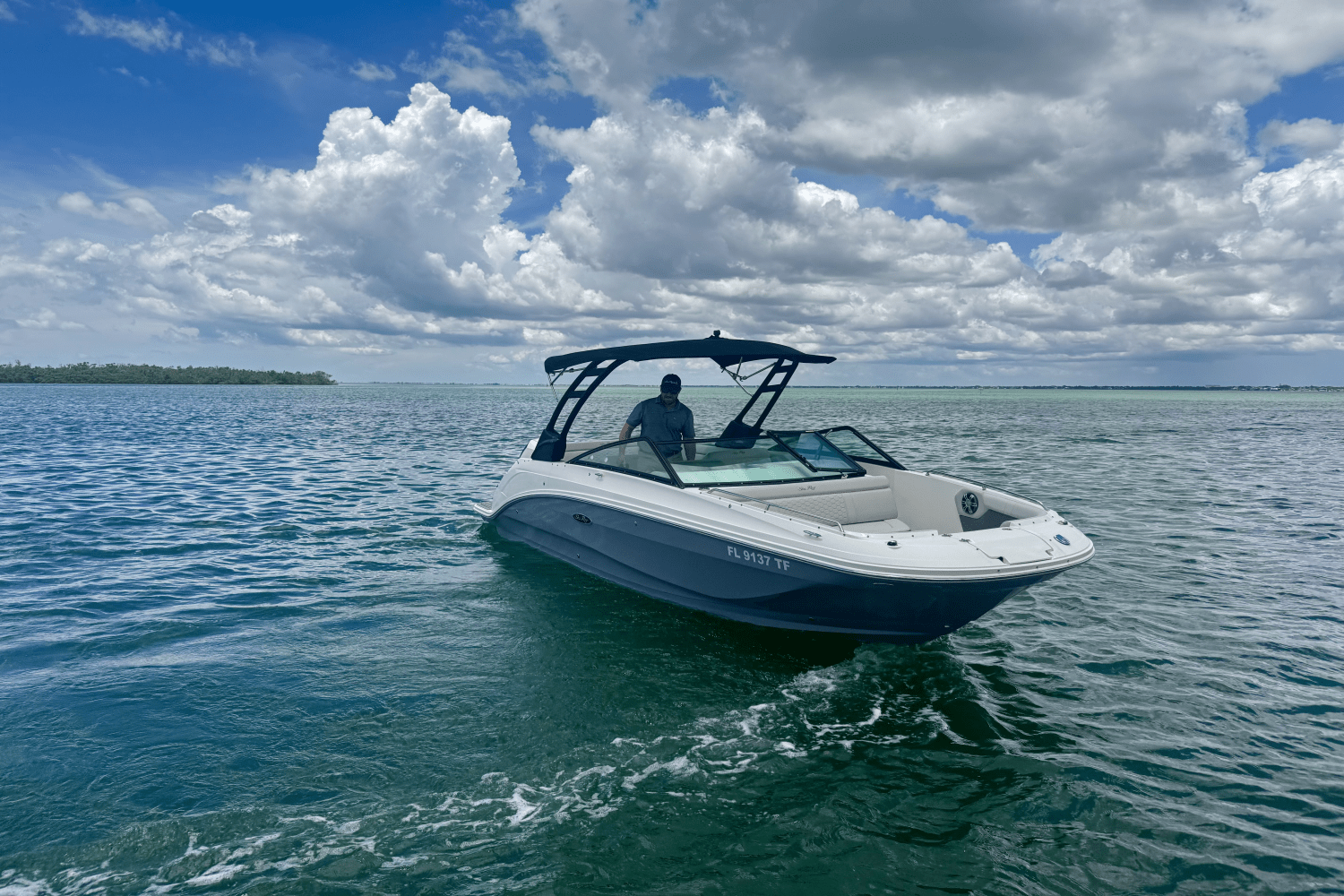 Slide: The Image of Sea Ray 250 SD-OB 2022 - 3