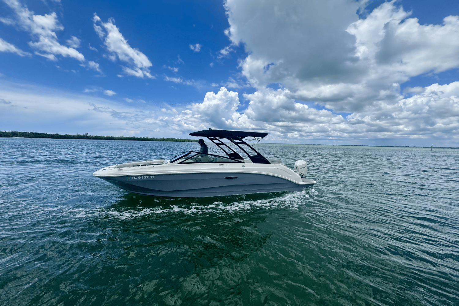 Slide: The Image of Sea Ray 250 SD-OB 2022 - 8