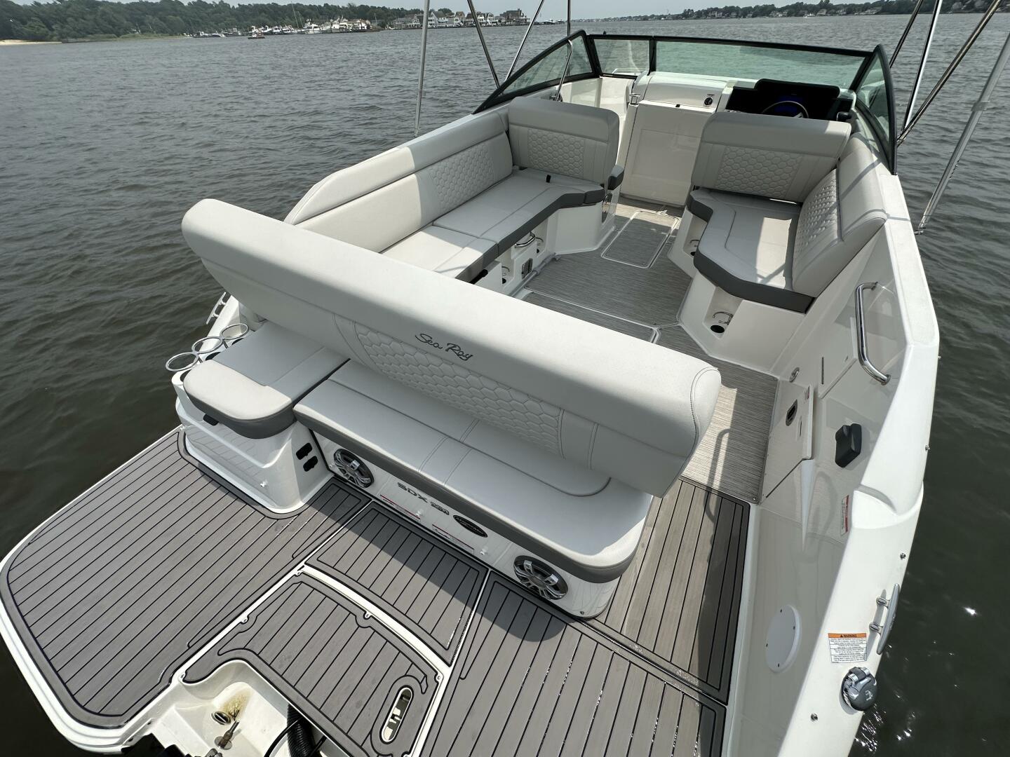 Slide: The Image of Sea Ray 250 SD-OB 2023 - 4533605