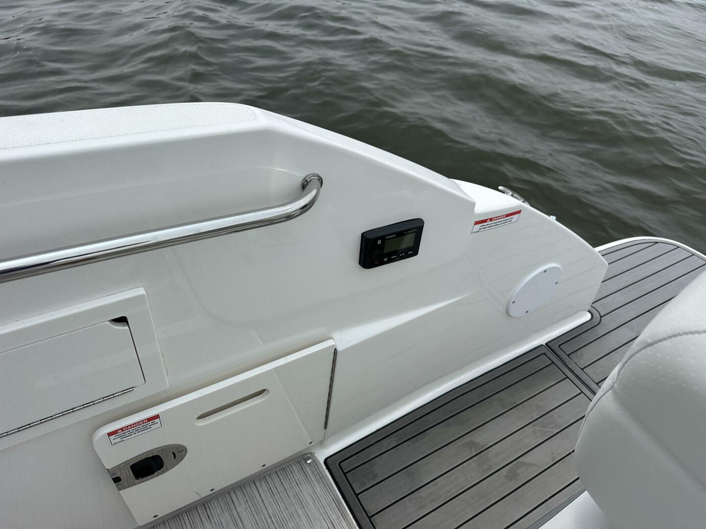 Slide: The Image of Sea Ray 250 SD-OB 2023 - 4533613