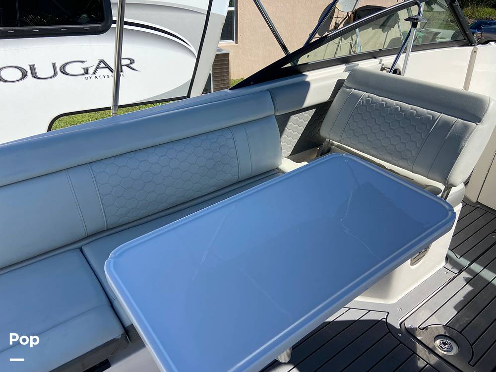 Slide: The Image of Sea Ray 250 SDX 2020 - 13812351