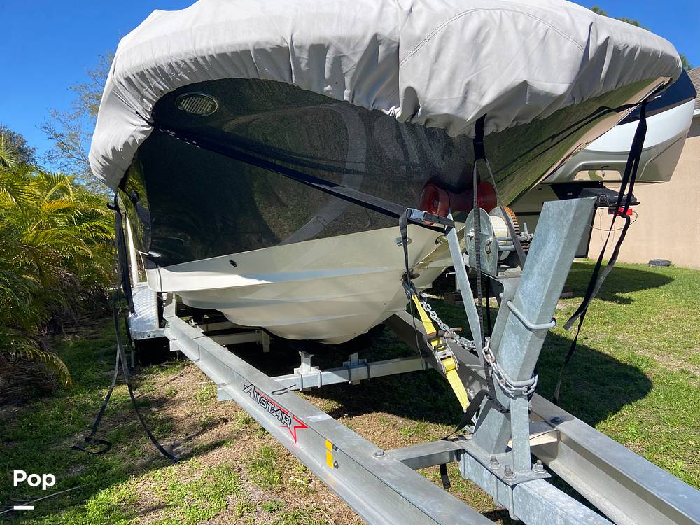 Slide: The Image of Sea Ray 250 SDX 2020 - 13812330