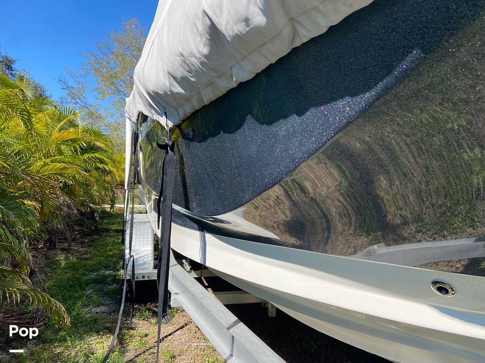 Slide: The Image of Sea Ray 250 SDX 2020 - 13812331