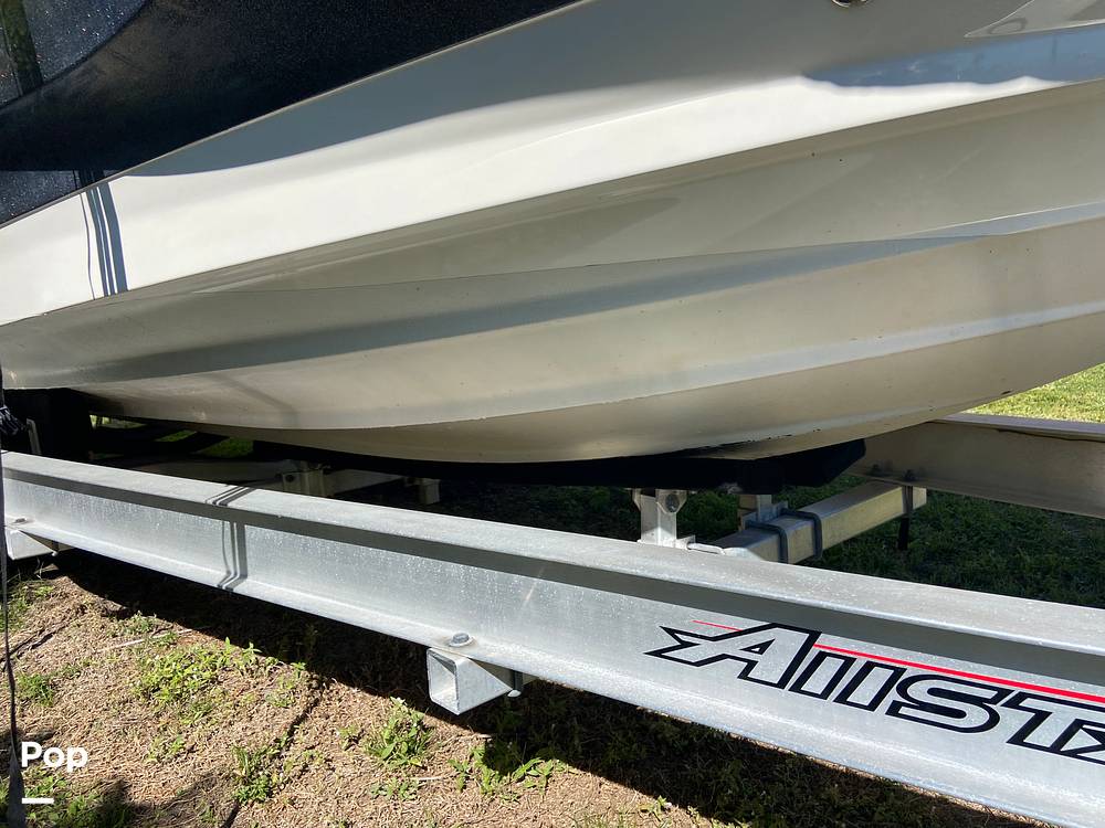 Slide: The Image of Sea Ray 250 SDX 2020 - 13812332
