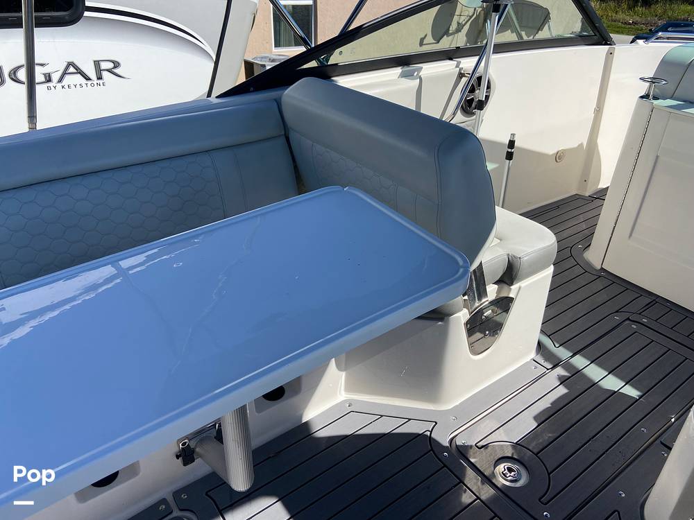 Slide: The Image of Sea Ray 250 SDX 2020 - 13812345