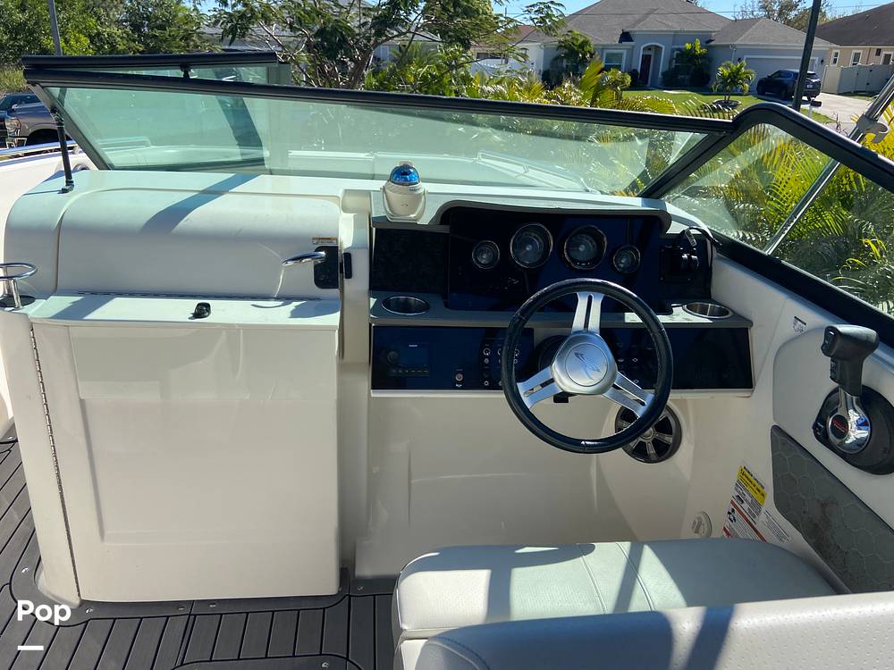 Slide: The Image of Sea Ray 250 SDX 2020 - 13812347
