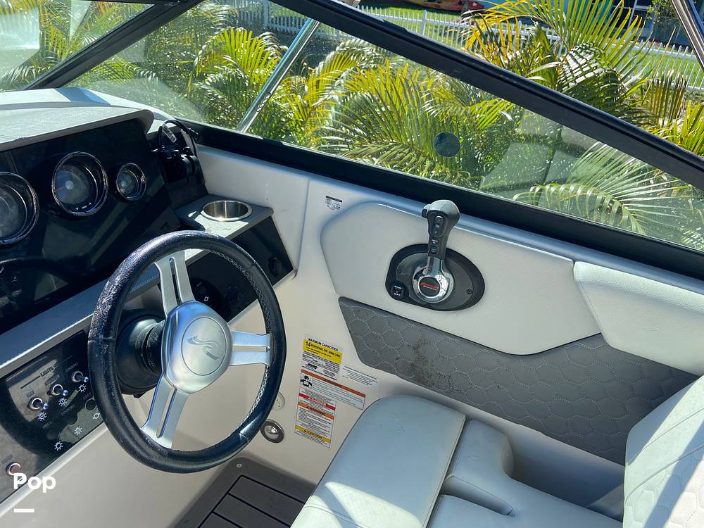 Slide: The Image of Steering Wheel - 13812373