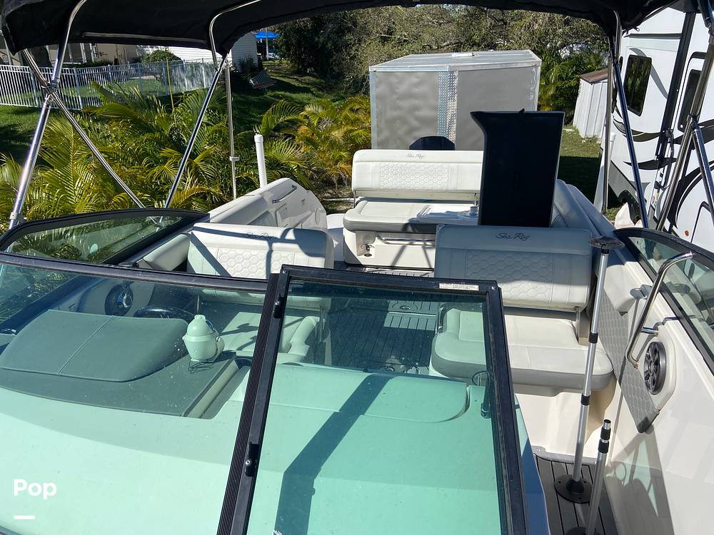 Slide: The Image of Windshield - Walk Through - 13812379