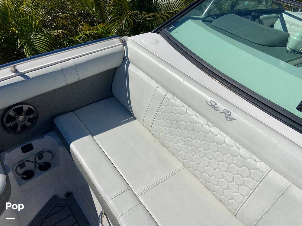Slide: The Image of Bench Seat - 13812380