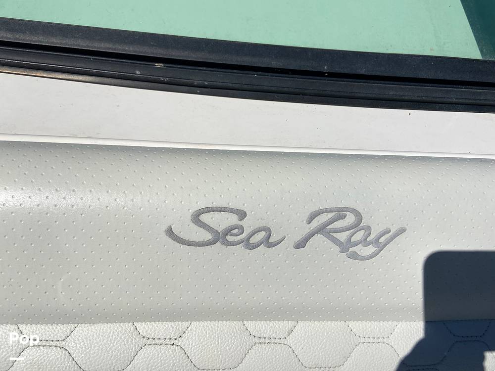 Slide: The Image of Sea Ray 250 SDX 2020 - 13812382