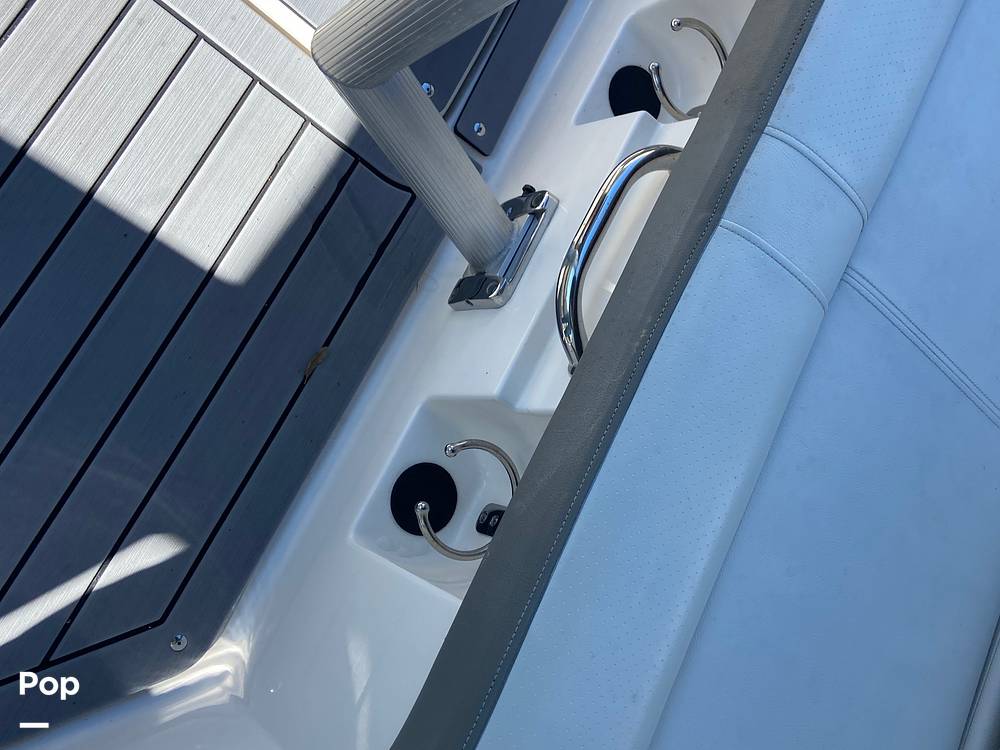 Slide: The Image of Sea Ray 250 SDX 2020 - 13812389