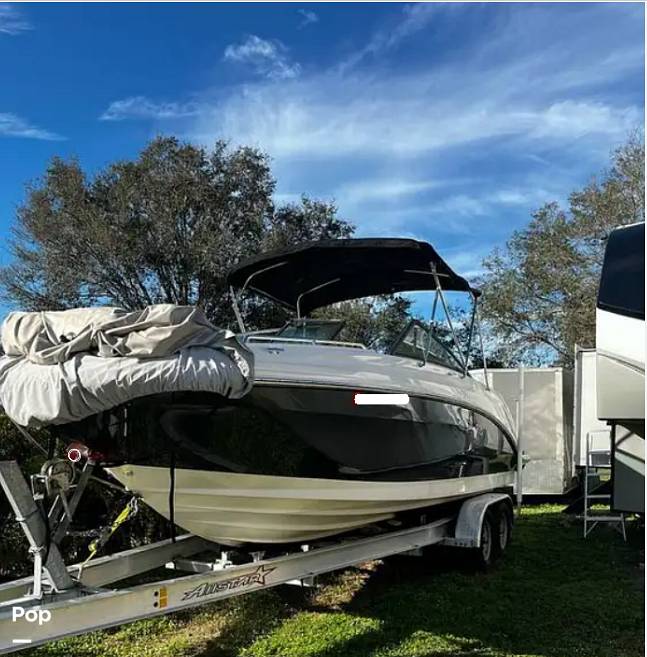 Slide: The Image of Sea Ray 250 SDX 2020 - 13769423