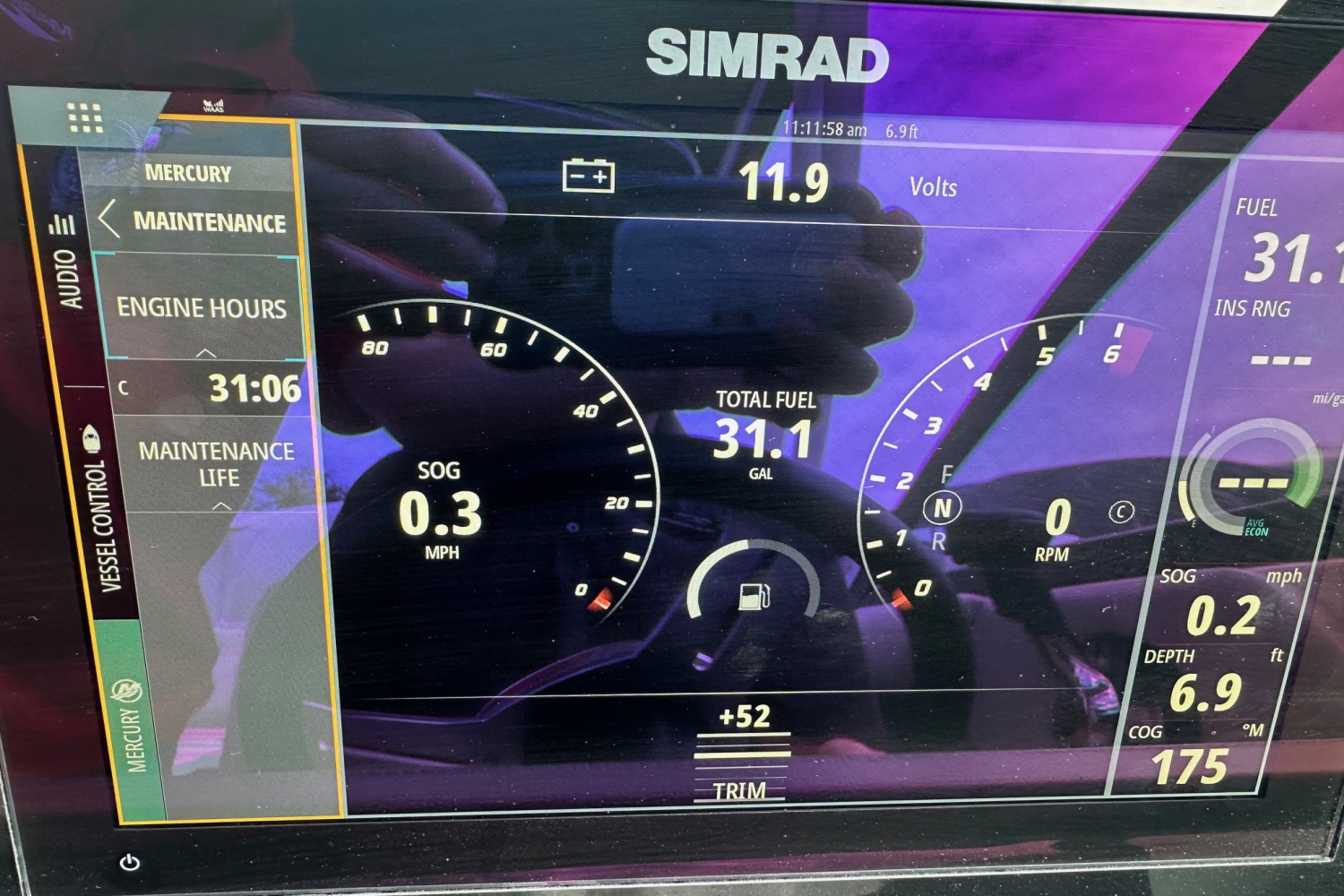 Slide: The Image of Sea Ray 250 SDX OB 2022 - 28