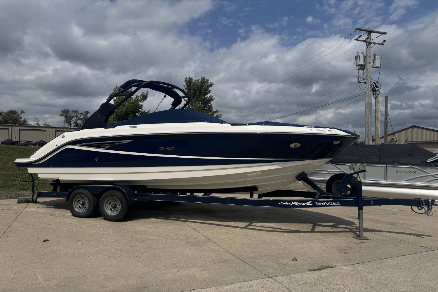 Slide: The Image of Sea Ray 250 SLX 2019 - 1