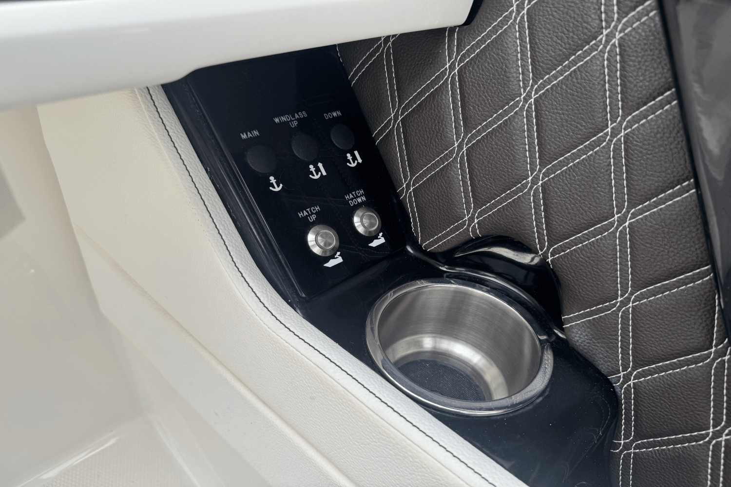 Slide: The Image of Sea Ray 250 SLX 2019 - 16