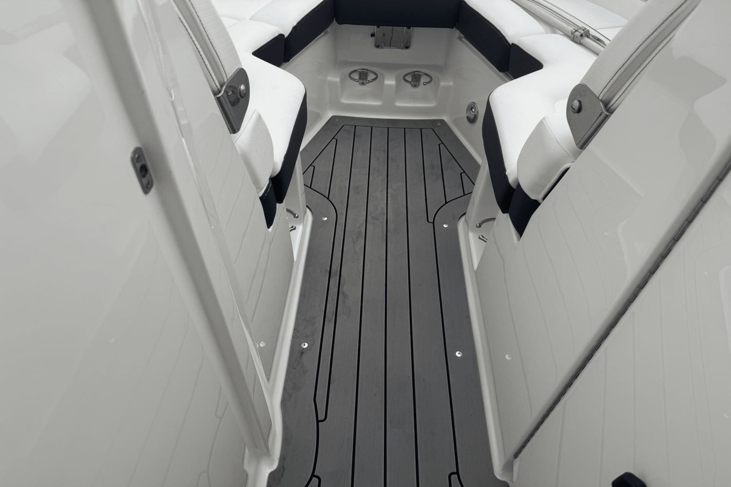 Slide: The Image of Sea Ray 250 SLX 2019 - 31