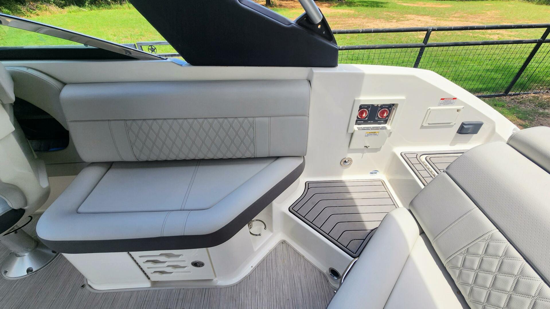 Slide: The Image of 2021 Sea Ray 250 SLX - 5397015