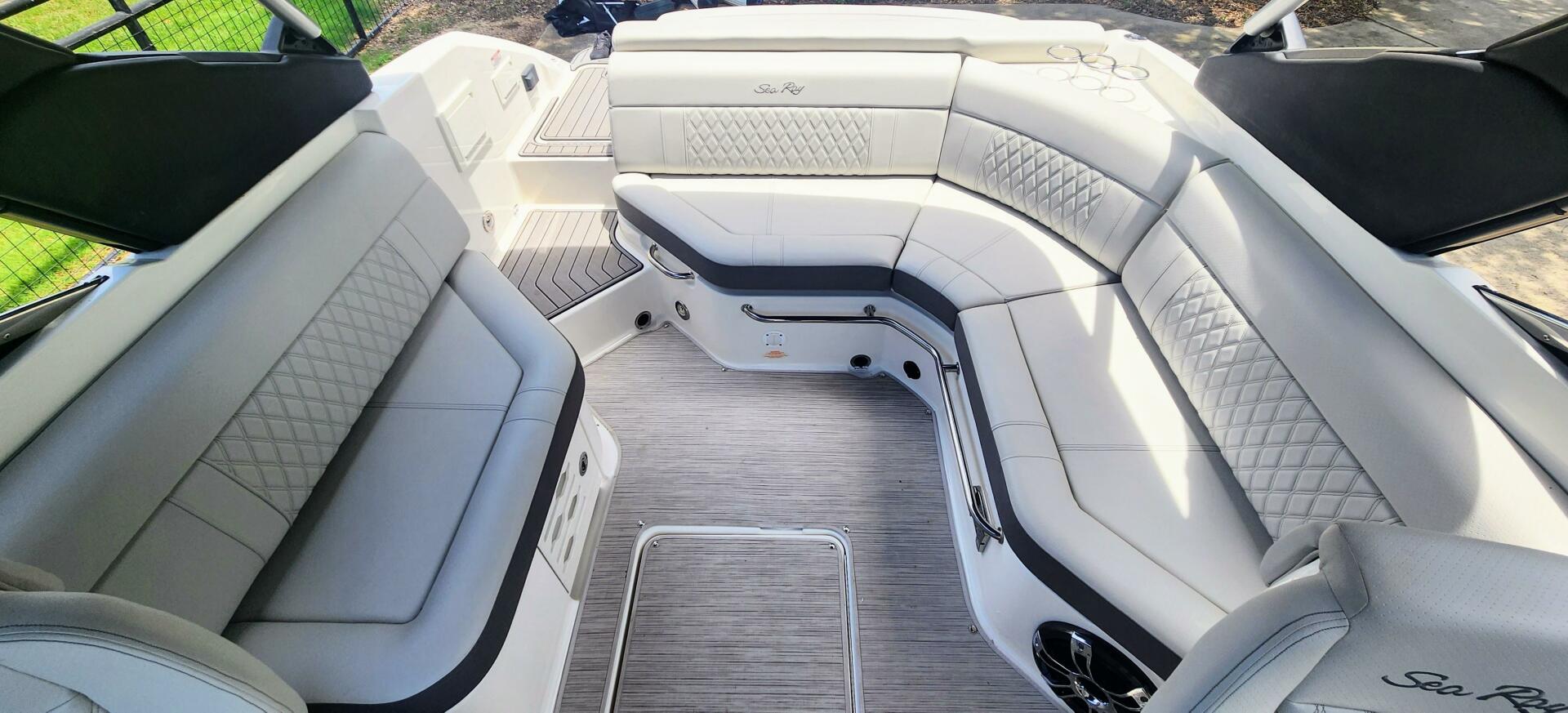 Slide: The Image of 2021 Sea Ray 250 SLX - 5397016