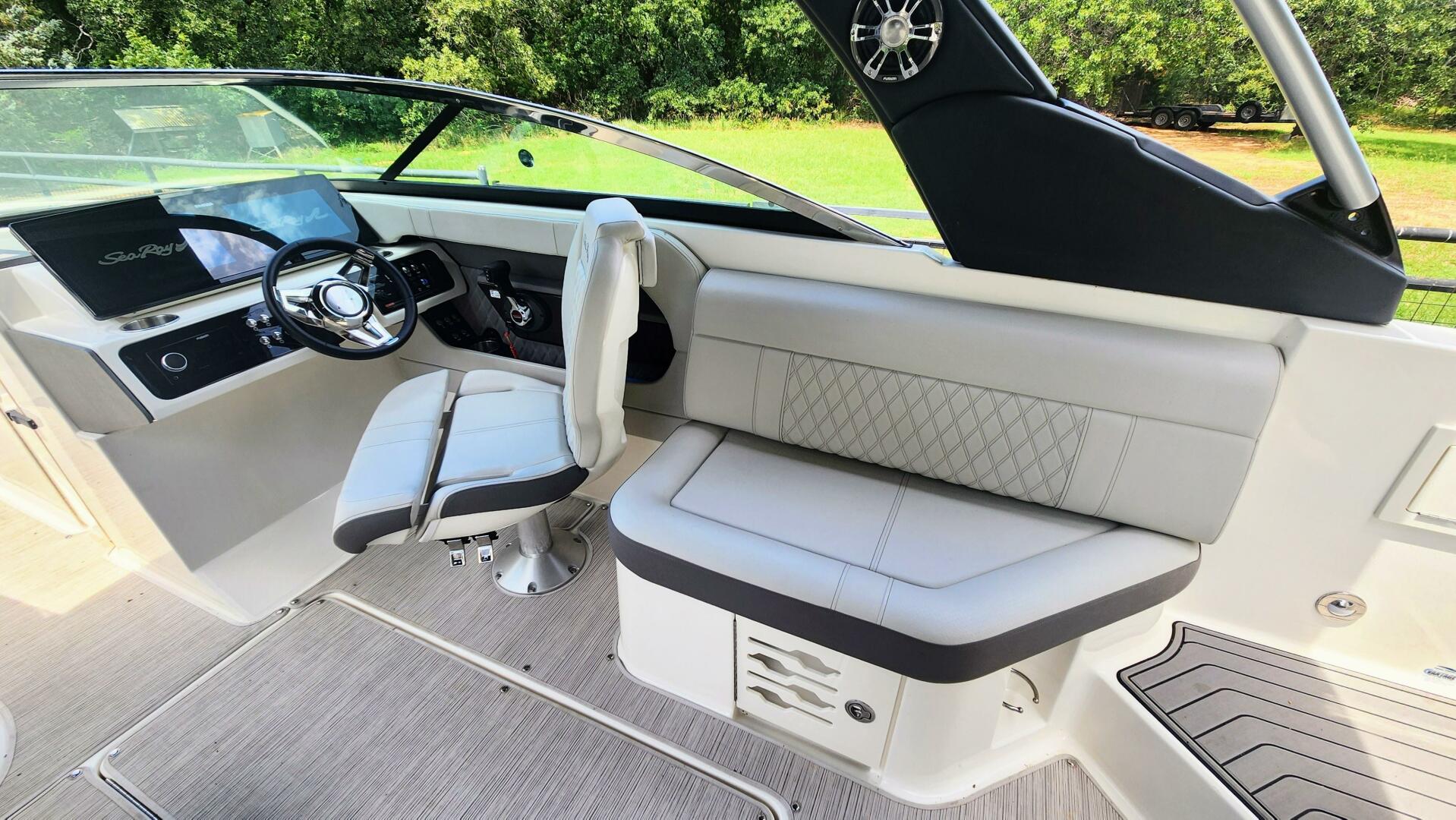 Slide: The Image of 2021 Sea Ray 250 SLX - 5397017