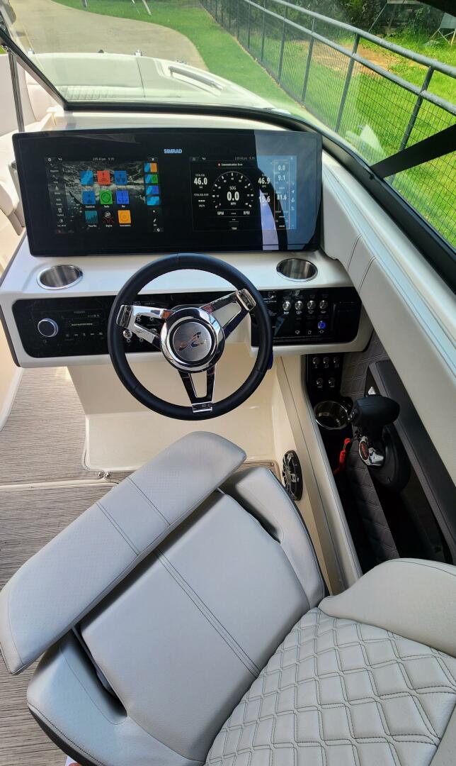 Slide: The Image of 2021 Sea Ray 250 SLX - 5397021