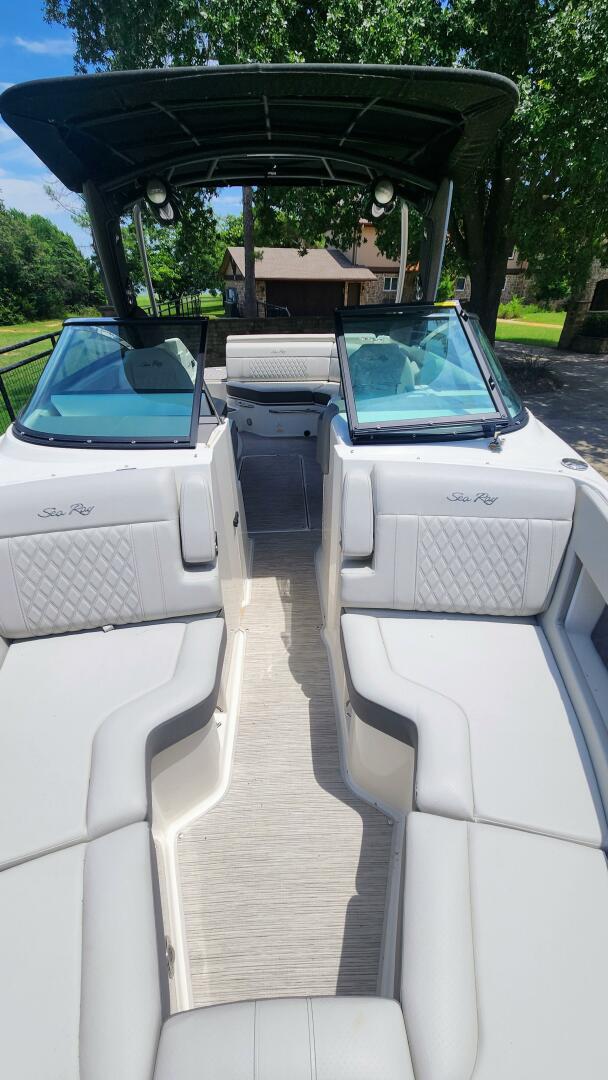 Slide: The Image of 2021 Sea Ray 250 SLX - 5397027