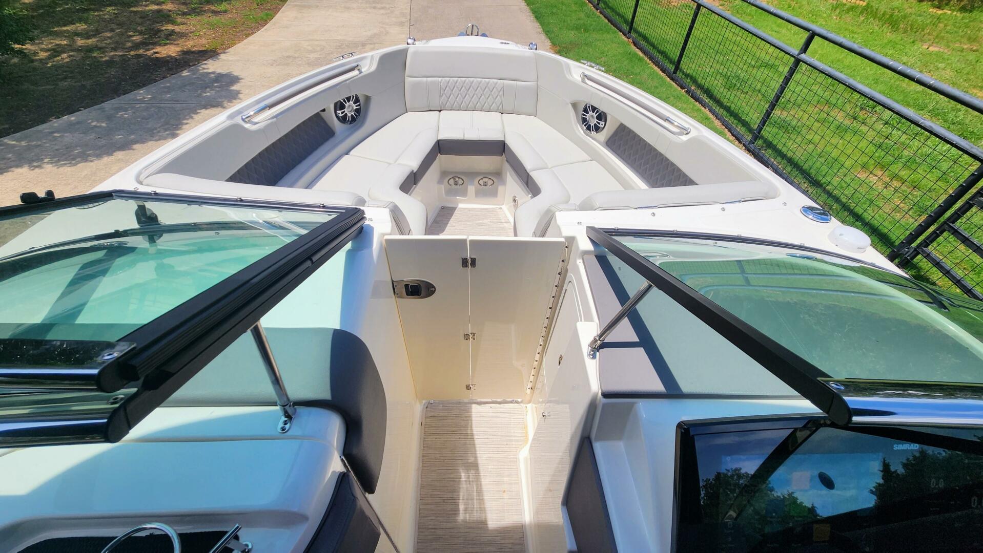 Slide: The Image of 2021 Sea Ray 250 SLX - 5397029