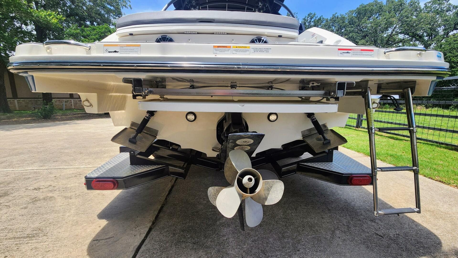Slide: The Image of 2021 Sea Ray 250 SLX - 5397012