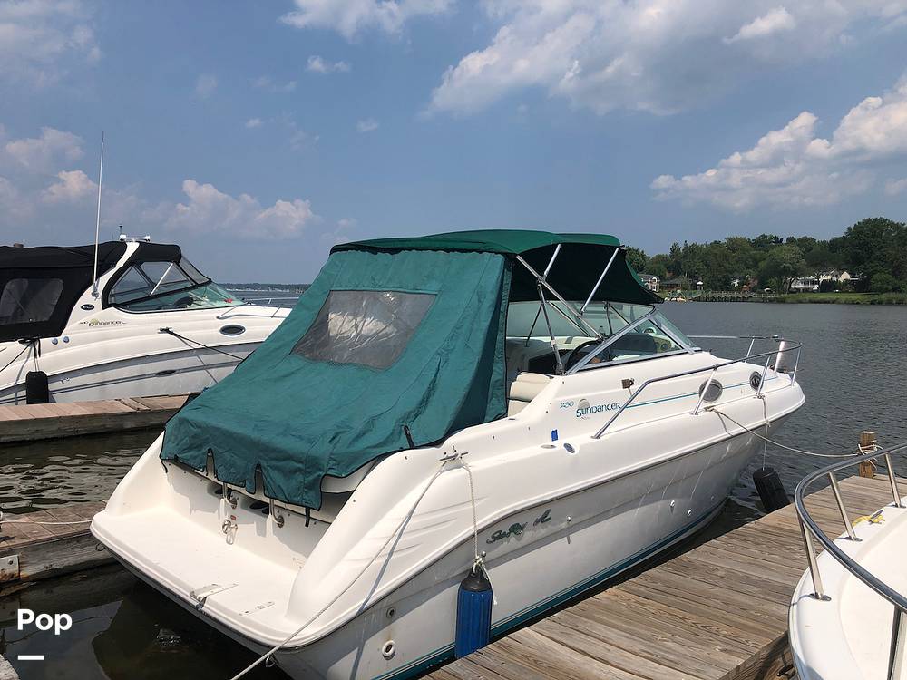 Slide: The Image of Sea Ray 250 Sundancer 1995 - 9195376
