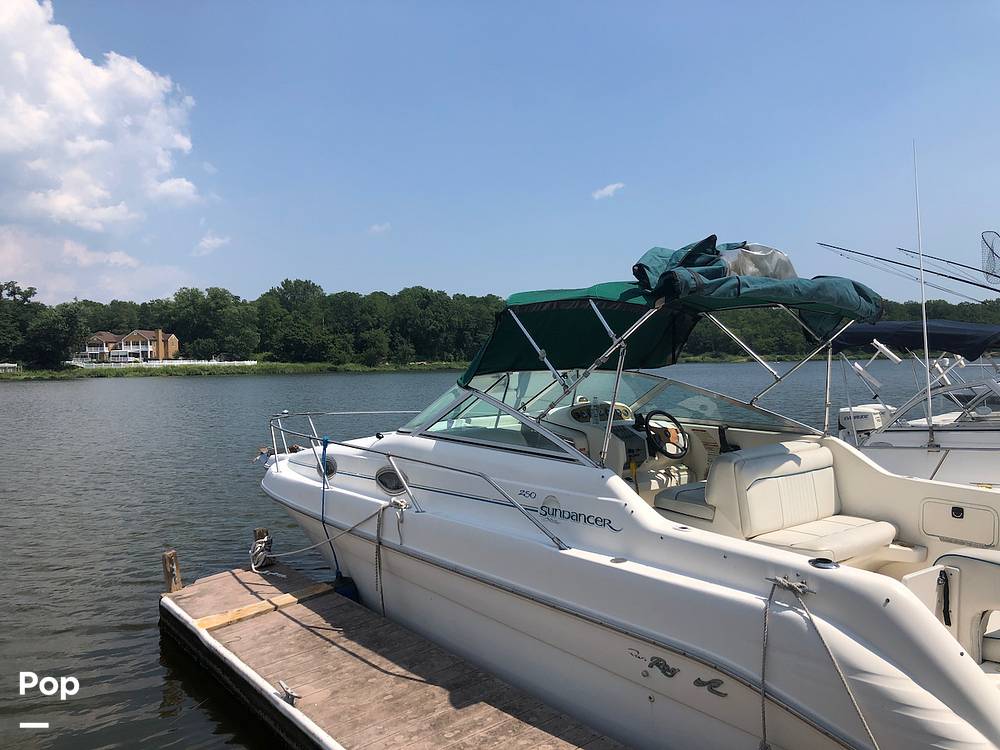 Slide: The Image of Sea Ray 250 Sundancer 1995 - 9195363