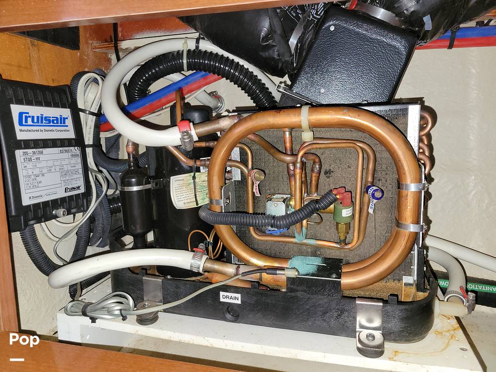 Slide: The Image of Sea Ray 250 Sundancer 2009 - 15108287
