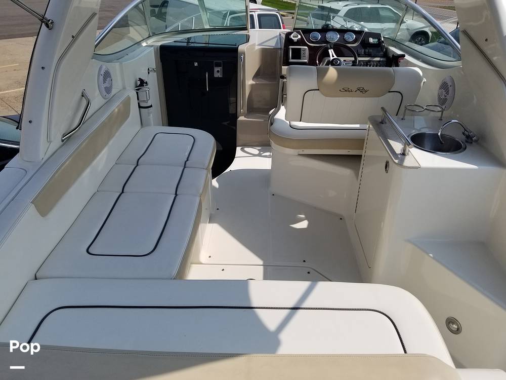 Slide: The Image of 2009 Sea Ray 250 Sundancer - 12552915