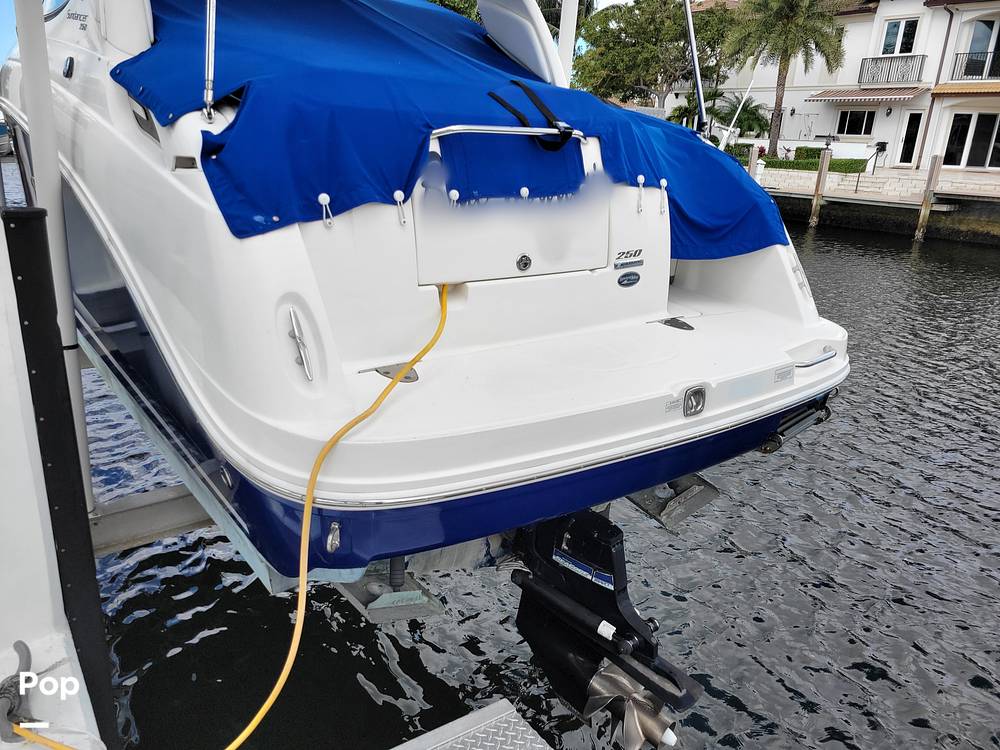 Slide: The Image of Sea Ray 250 Sundancer 2009 - 15108196