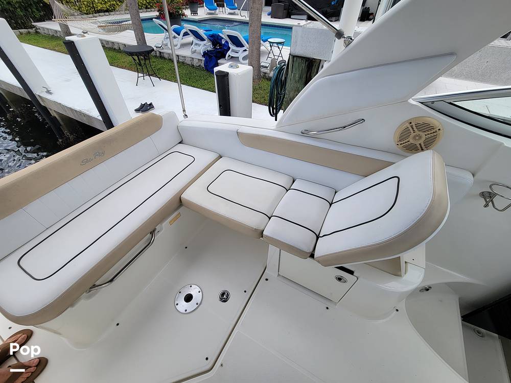 Slide: The Image of Sea Ray 250 Sundancer 2009 - 15108227