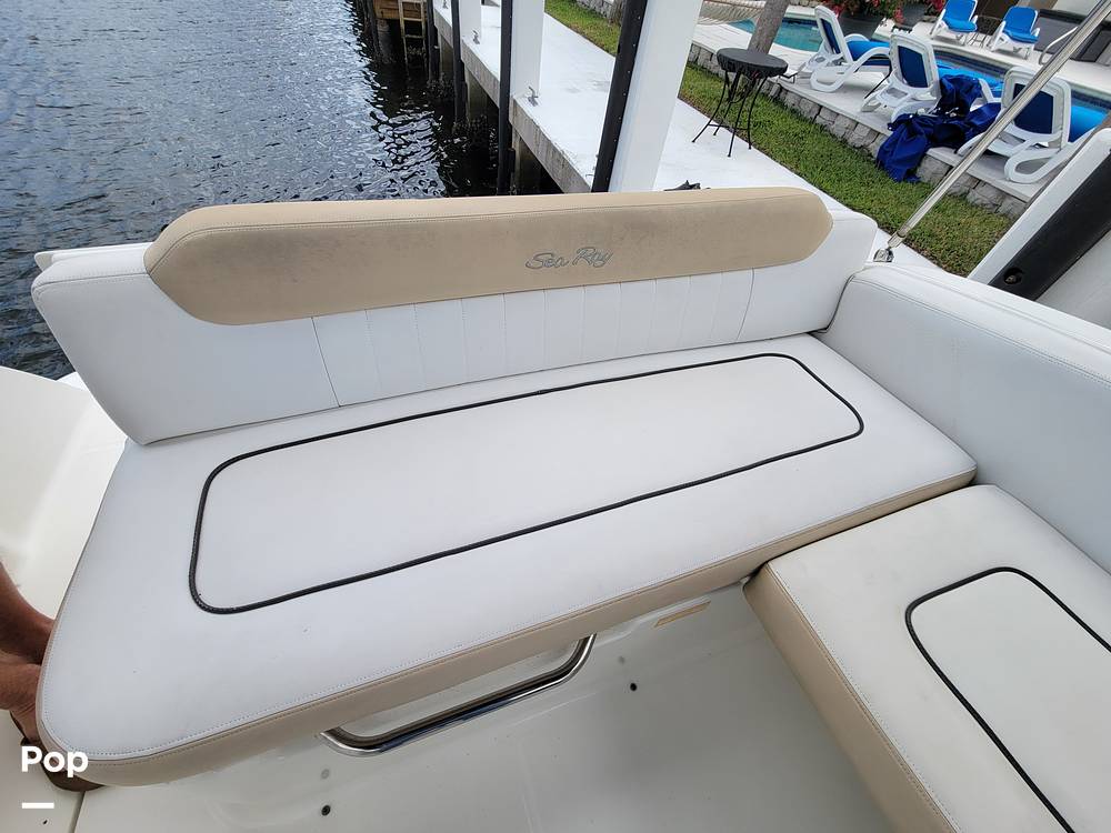 Slide: The Image of Sea Ray 250 Sundancer 2009 - 15108228