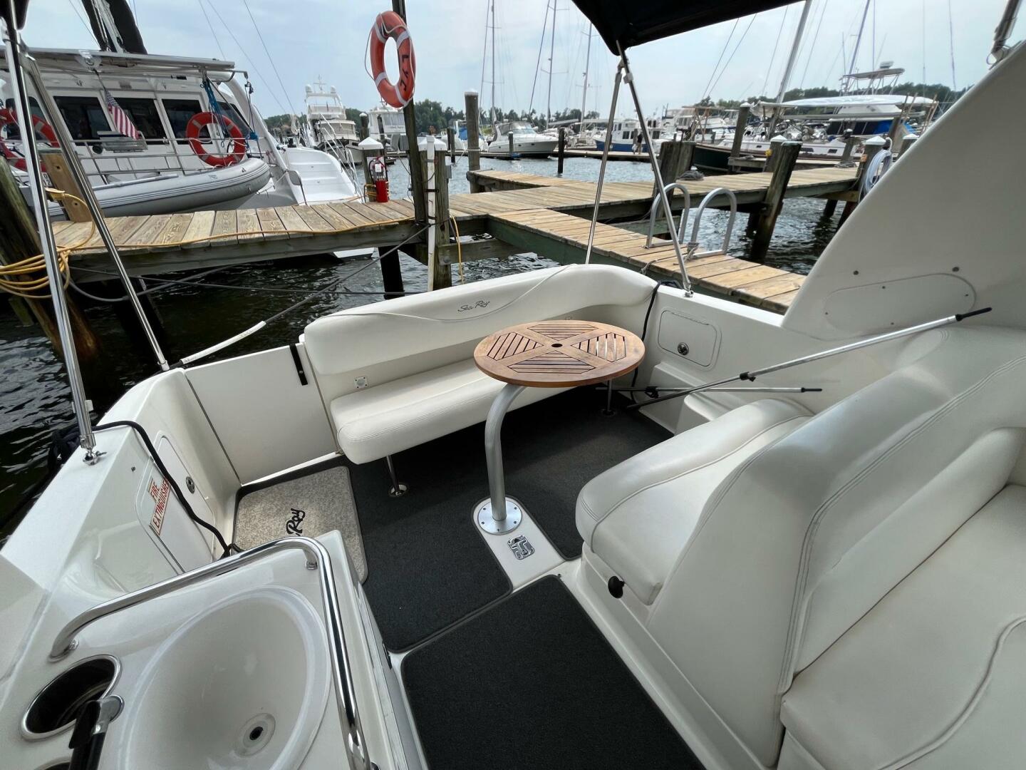 Slide: The Image of Sea Ray 26 2004 - 3